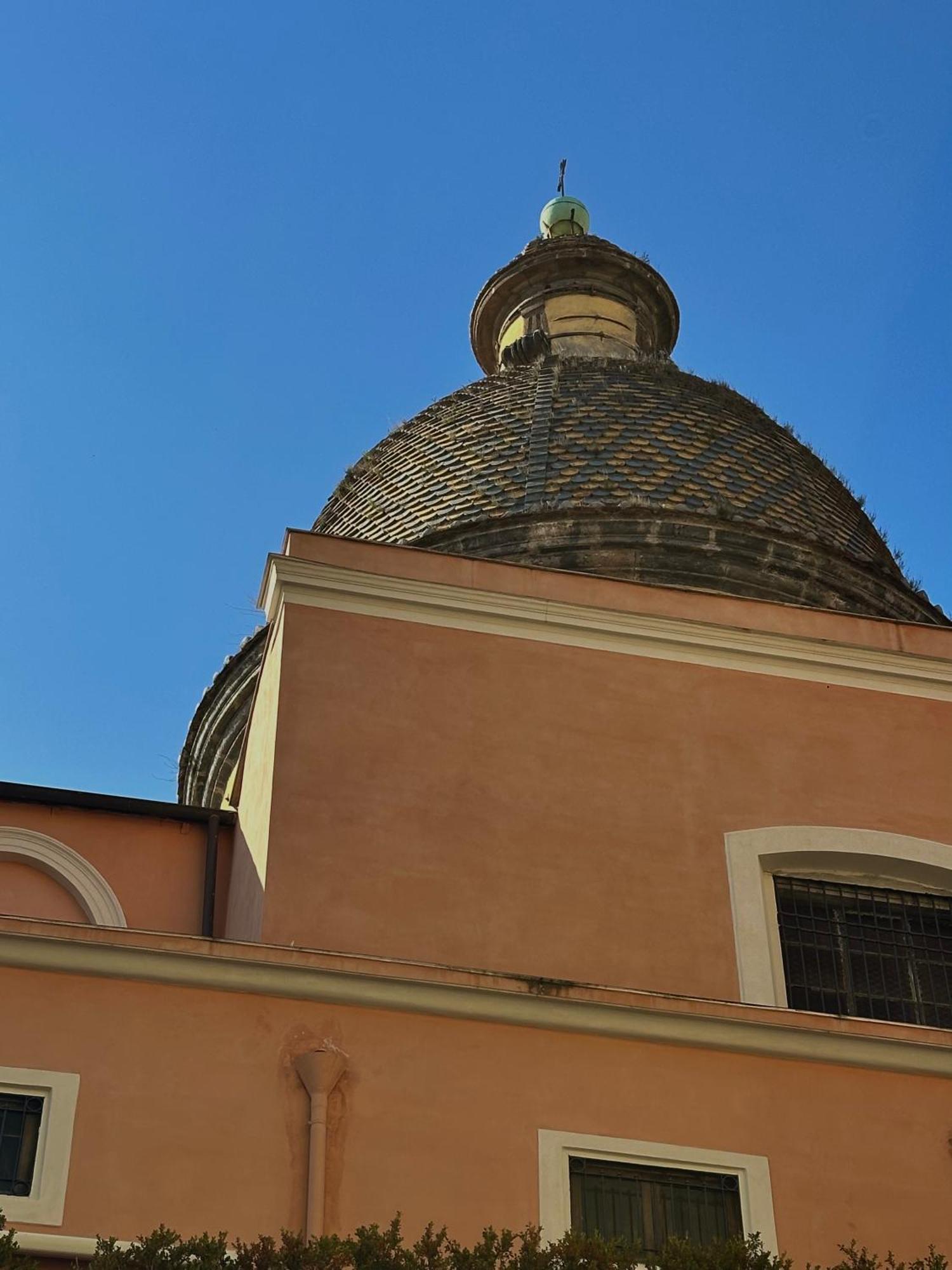 Quatrum Apartment Naples Exterior photo