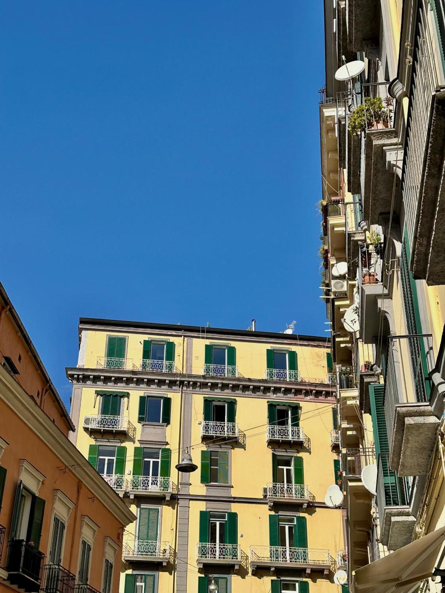 Quatrum Apartment Naples Exterior photo
